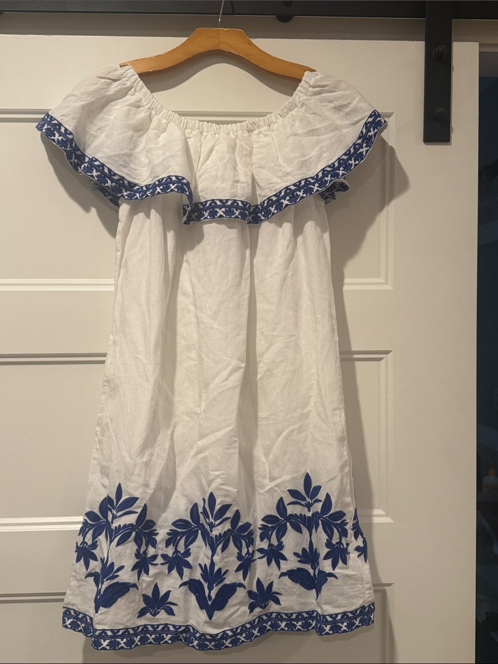 White & Blue Embroidered Tommy Bahama Women’s ' Off-Shoulder Dress